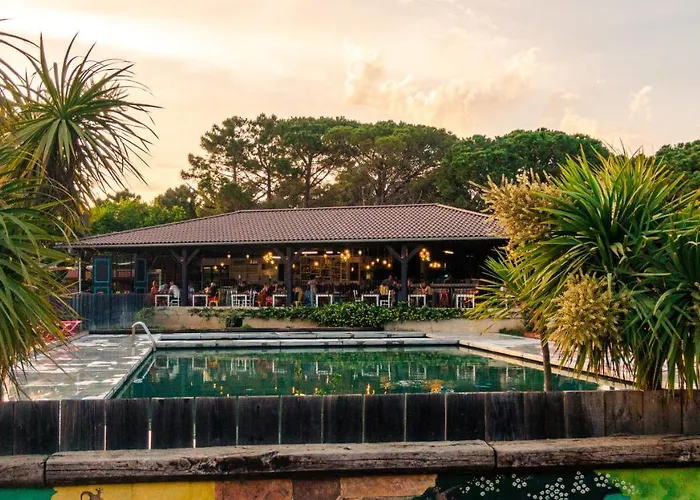 Ras L'bol Kamp alanı *